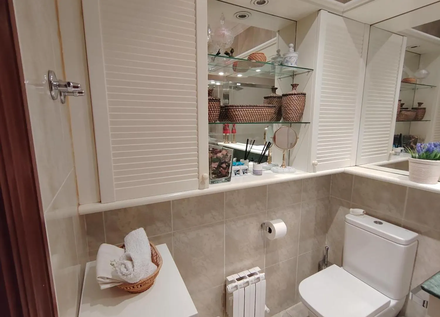 Habitacion Con Bano Privado En El Centro De Bilbao Spain